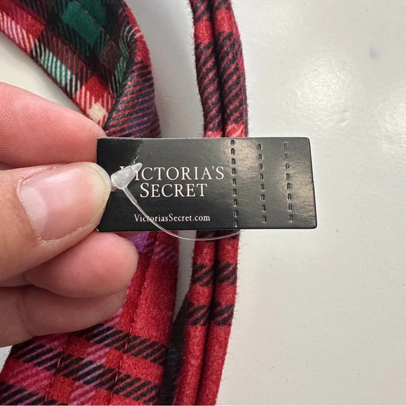 NWT Victoria's Secret Holiday Christmas Plaid Fleece-Trim Tote Bag - Picture 6 of 14